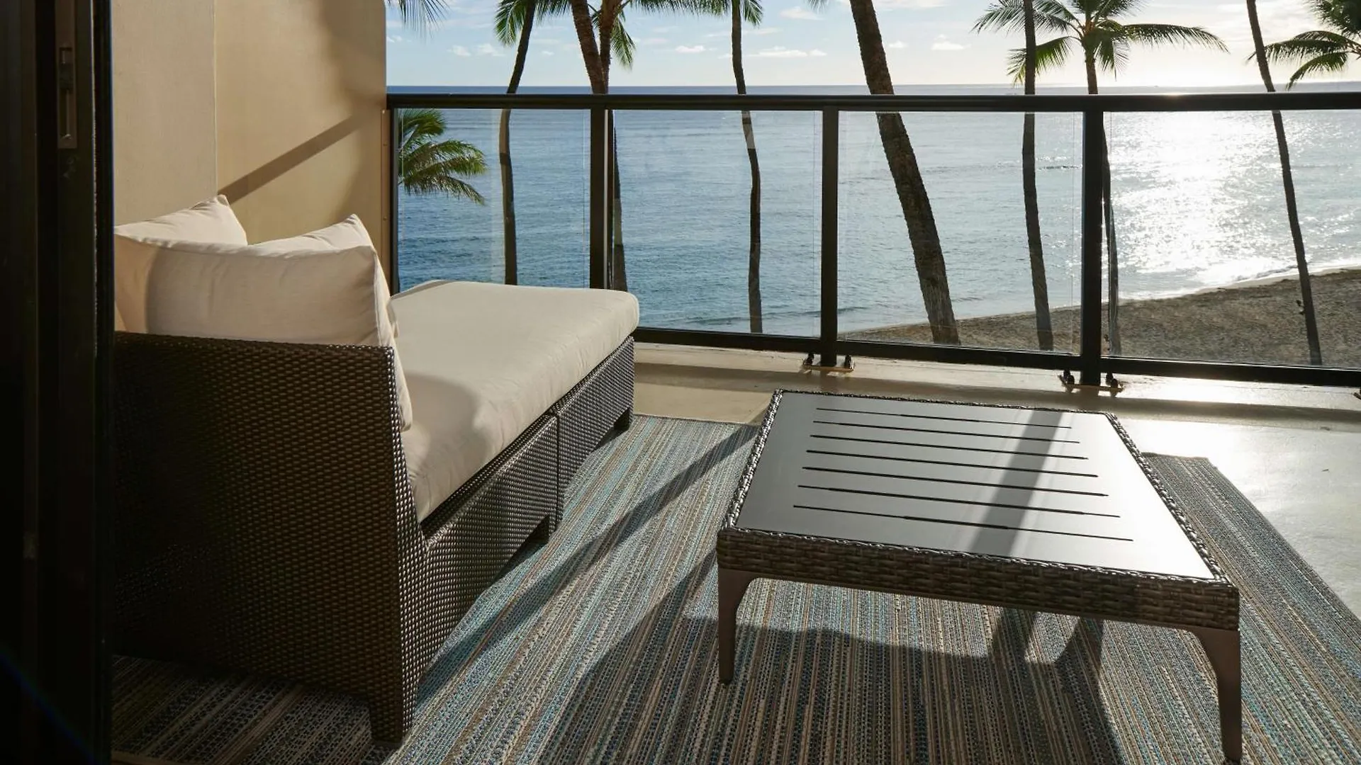 הונולולו Outrigger Waikiki Beach Resort 4*,